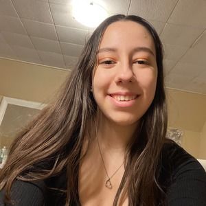 Meet your Posher, Hannah